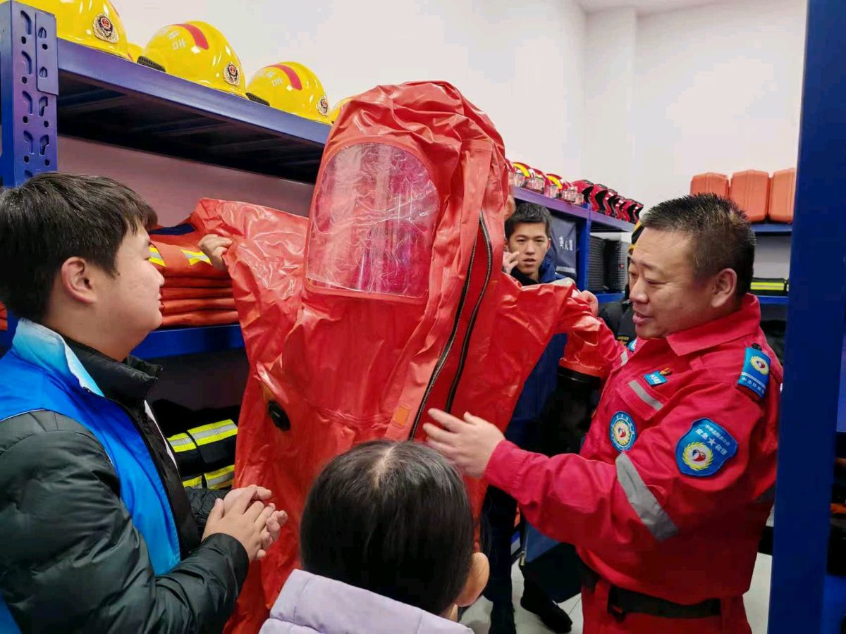 延边郭明义爱心联合会联动开展消防体验活动：以爱心聚合力 以实践筑安全（图17）