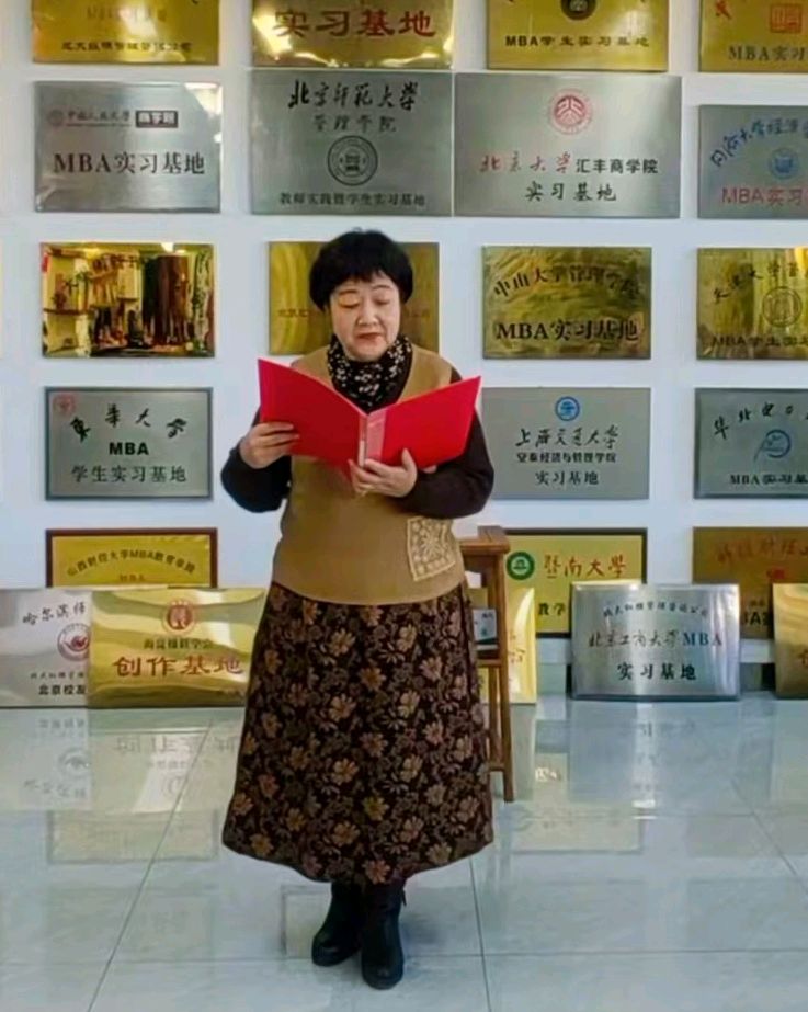 散文【甘愿来此迷失——南锣鼓巷】作者阿莲 诵读青荷（图6）