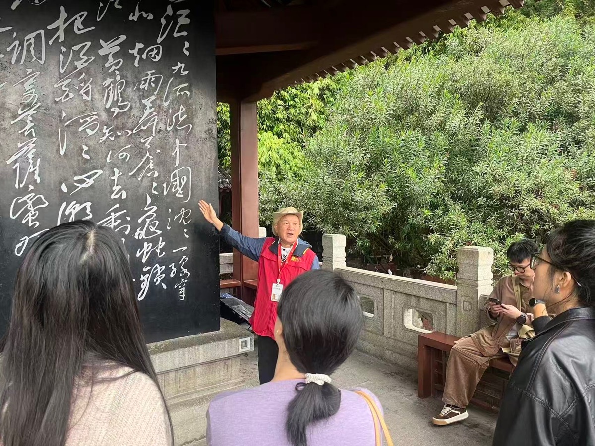 红叶｜周智敏（黄鹤楼诗词讲解志愿者）诵读桂芬（图3）