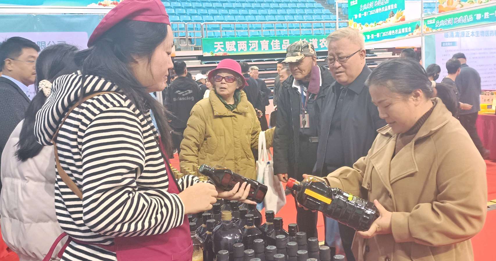 “聊·胜一筹！”2025绿色农品博览会举行，聊城市食品安全促进会领导受邀观摩（图6）