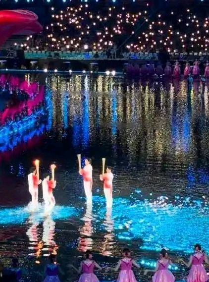 七律 . 看十五运开幕式（外一首）文/江冲（图2）