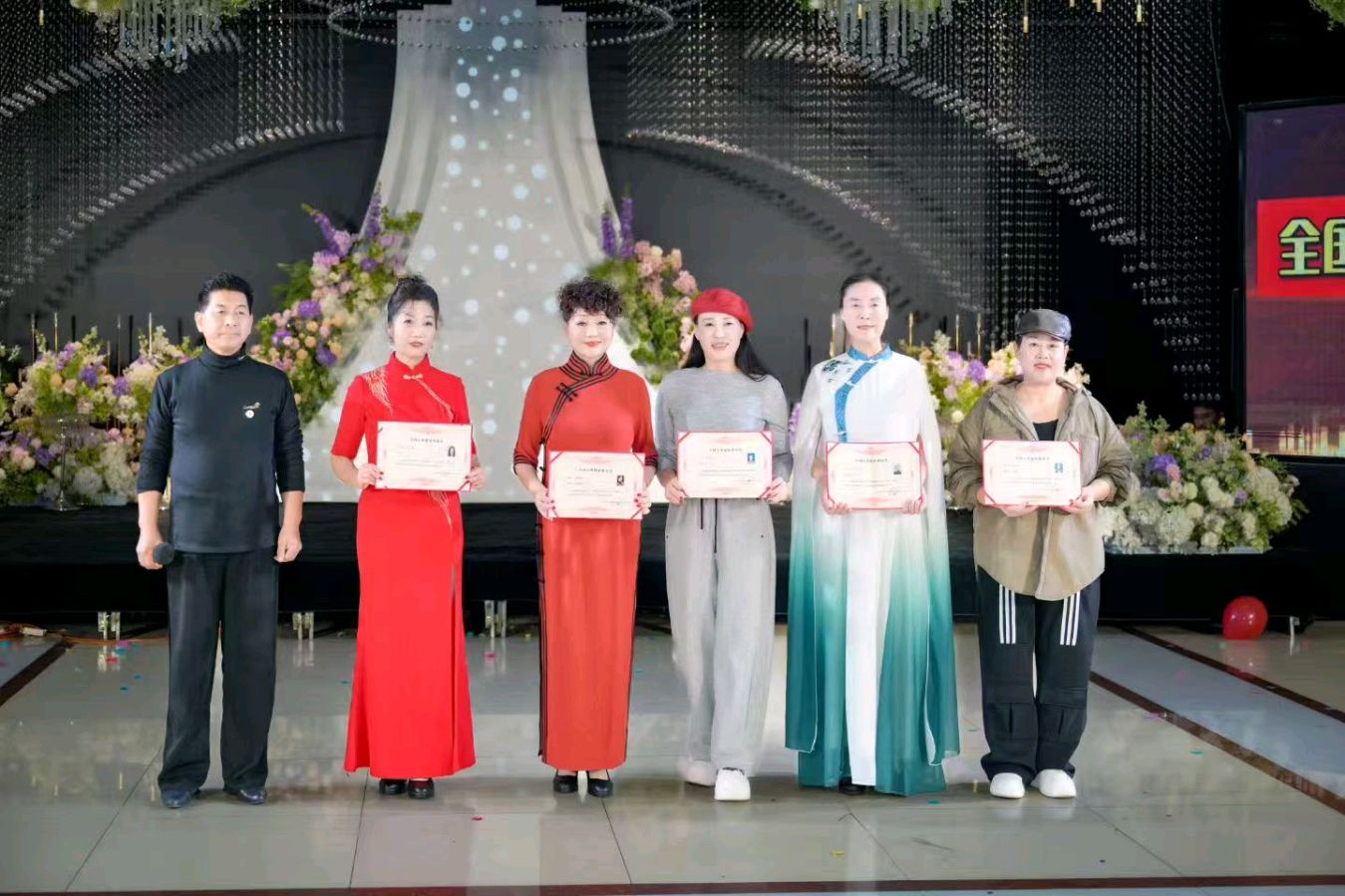【都市头条向幸福出发编辑部】第14416期 想和你坐一列绿皮老火车 作者 付志勇 朗诵 董昭君（图4）
