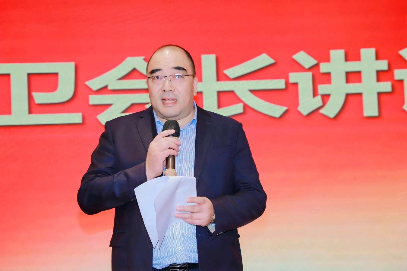 凝聚乡情·智绘新篇！广州市金华婺城商会年会圆满举办，共探AI时代发展机遇——乡贤聚力谋发展，AI赋能启新程（图4）
