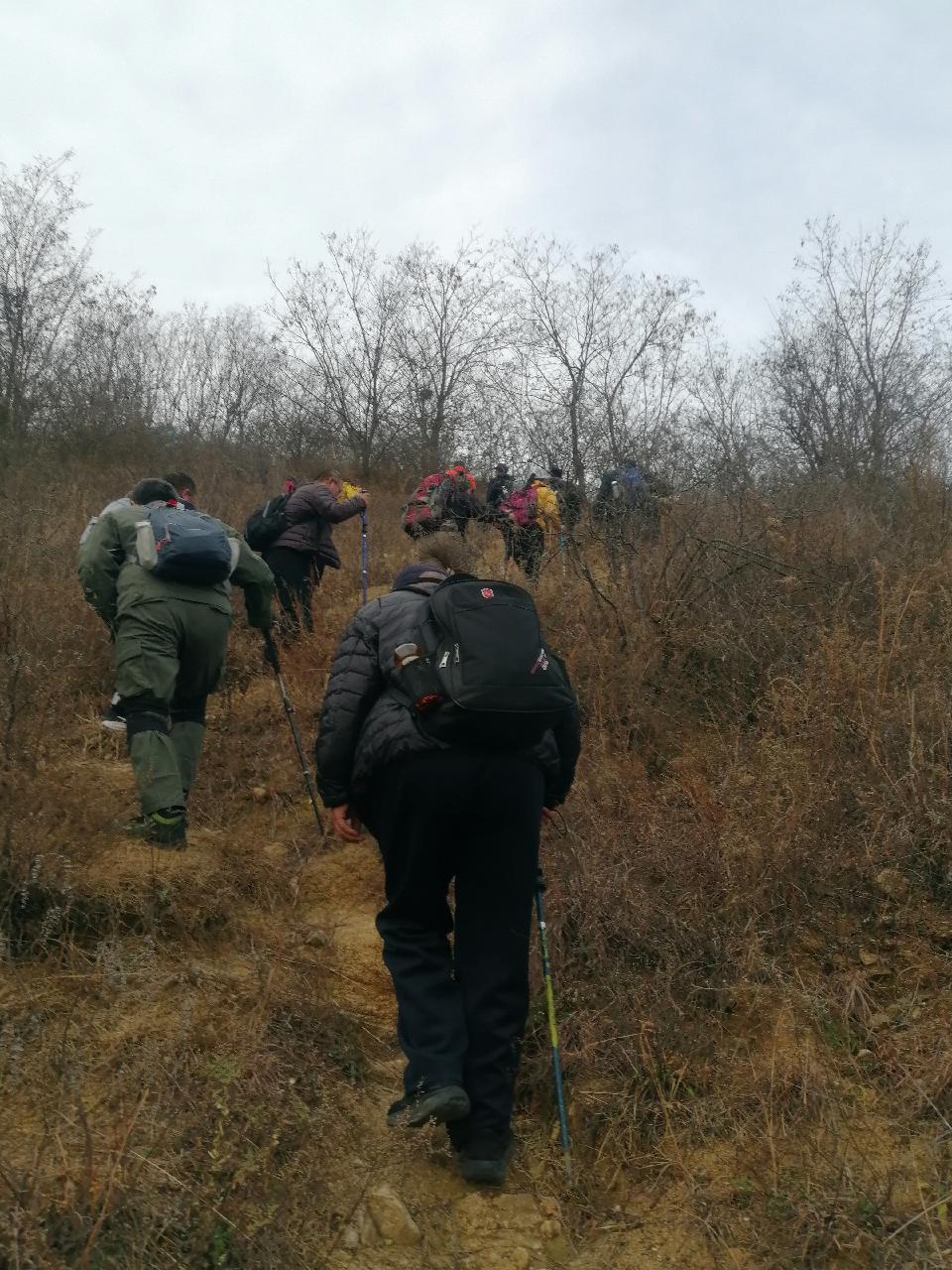 翻越大高尖山（图4）
