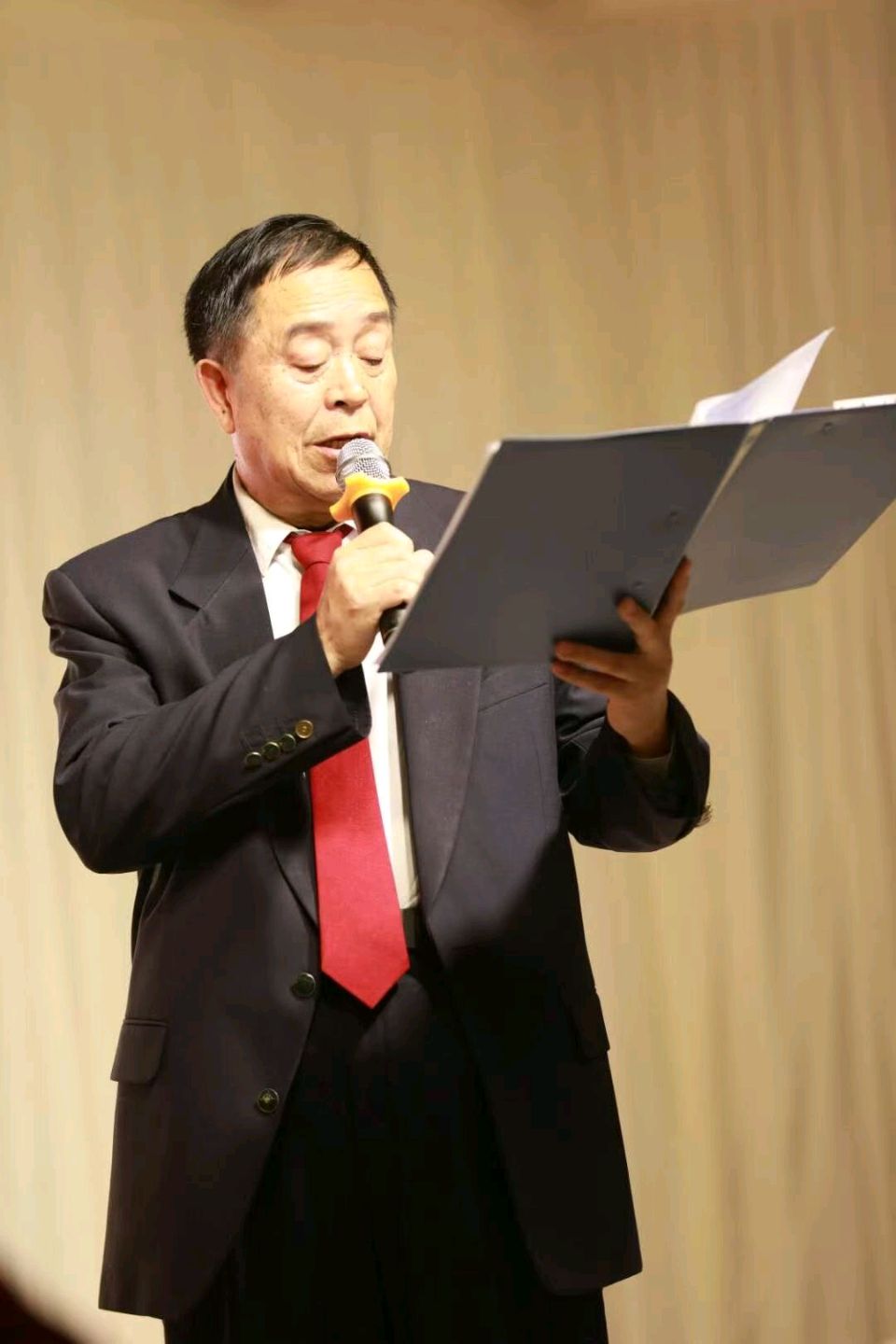 为古稀的自己加油 作者：姚树学