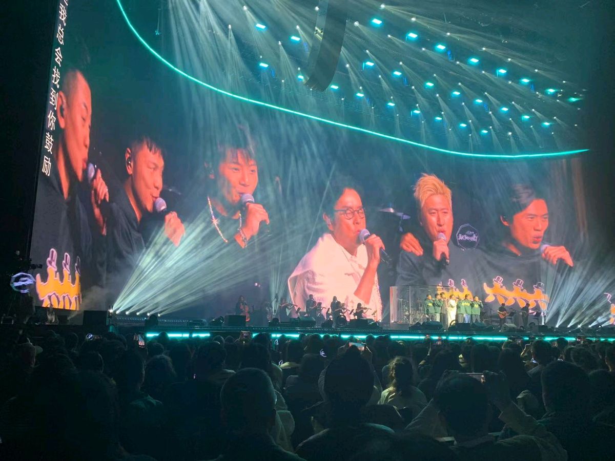 【双调·水仙子带过折桂令】十二月二十日谭咏麟北京演唱会即兴文/范剑克——河南诗人