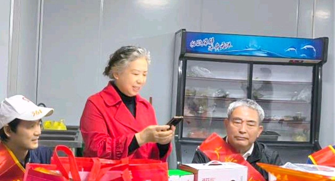 一座城与两颗心：当“孝”的微光遇上城市的温度 文/池朝兴（图11）