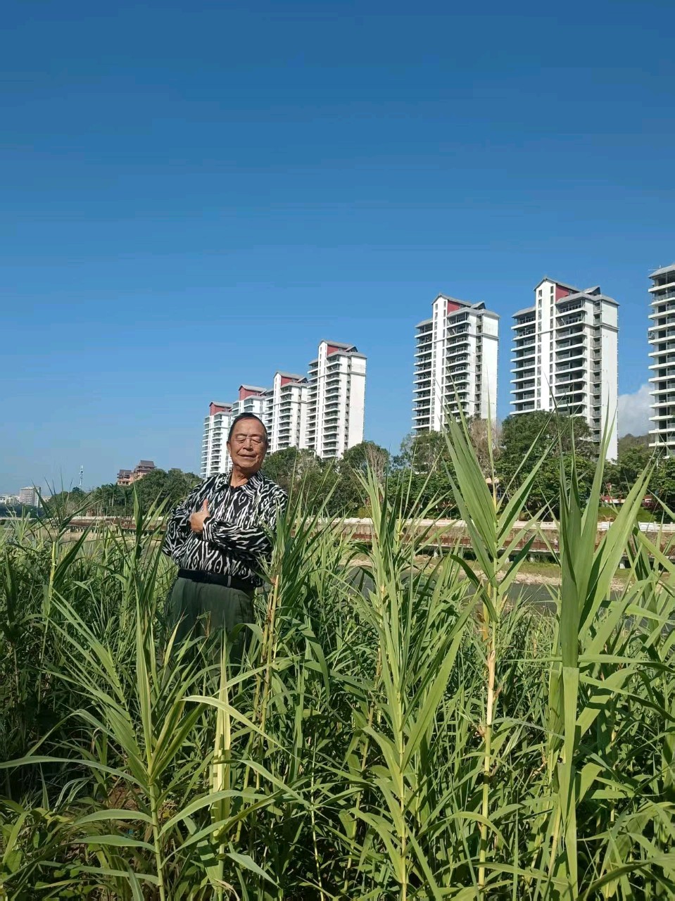 七律：咏五指山南圣河作者：姚树学（吉林）（图17）