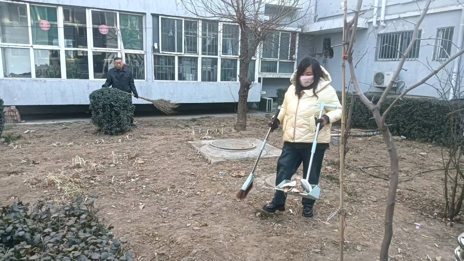 寒风中的志愿红 清尘焕颜暖人心（图3）