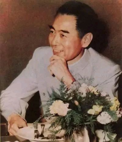 【都市头条向幸福出发编辑部】第14679期 缅怀周总理 文 如月 主播 秋歌（图2）