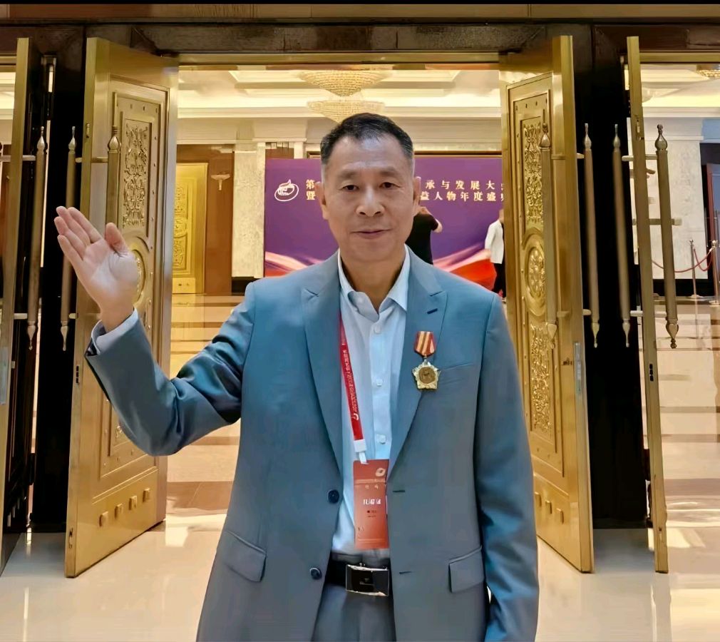 地铁初约误相逢——评《地铁1号口》第二集/豆芽杨飞云（图2）