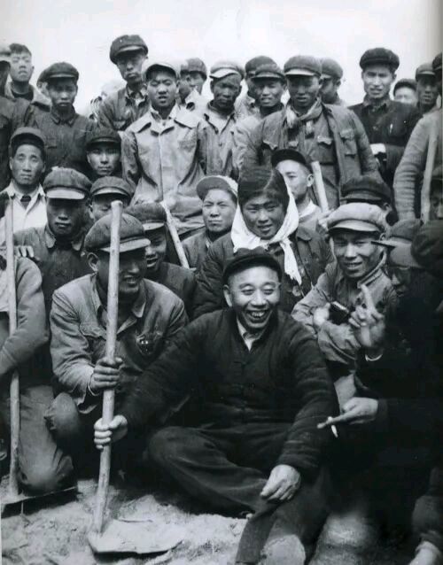 【都市头条向幸福出发编辑部】第14965期 天山行与思（九）亦兵亦农屯垦戍边建设家园守护安宁 华侬农（图2）