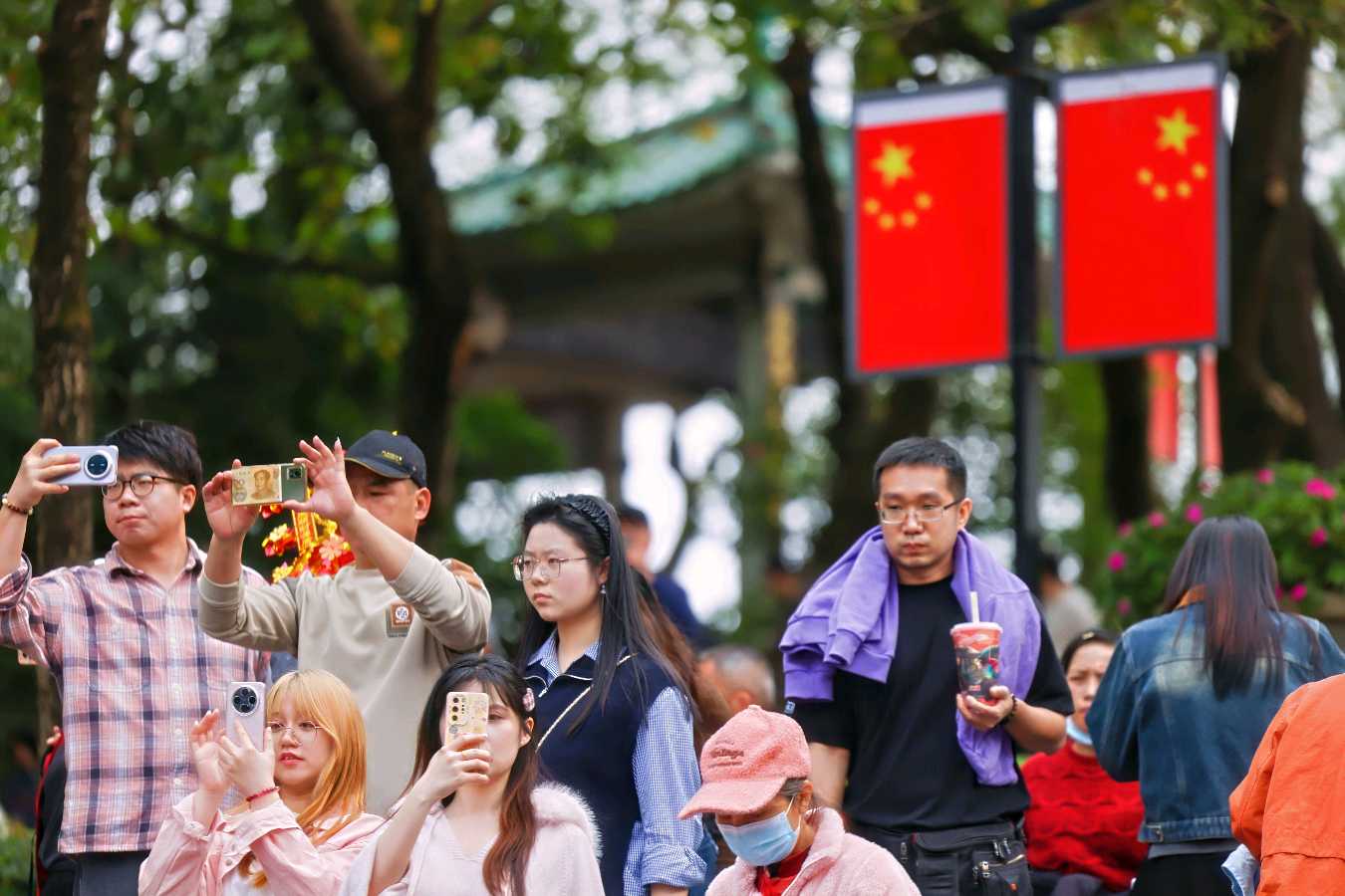 白云之巅歌声嘹亮 广州退役军人海剑艺术团策马扬鞭唱响新时代（图13）