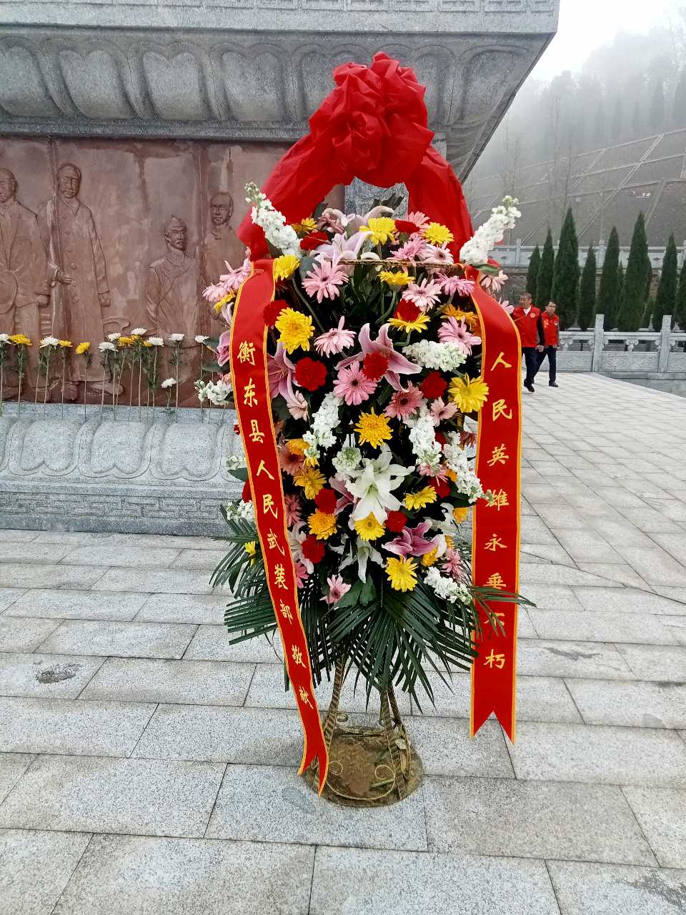 清明祭扫，思念时代的好书记（图15）