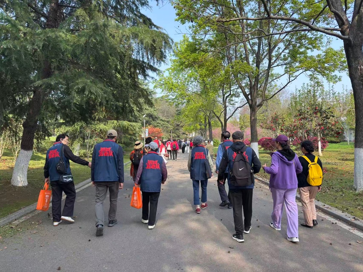 愚人节｜周智敏（黄鹤楼诗词讲解志愿者）（图5）