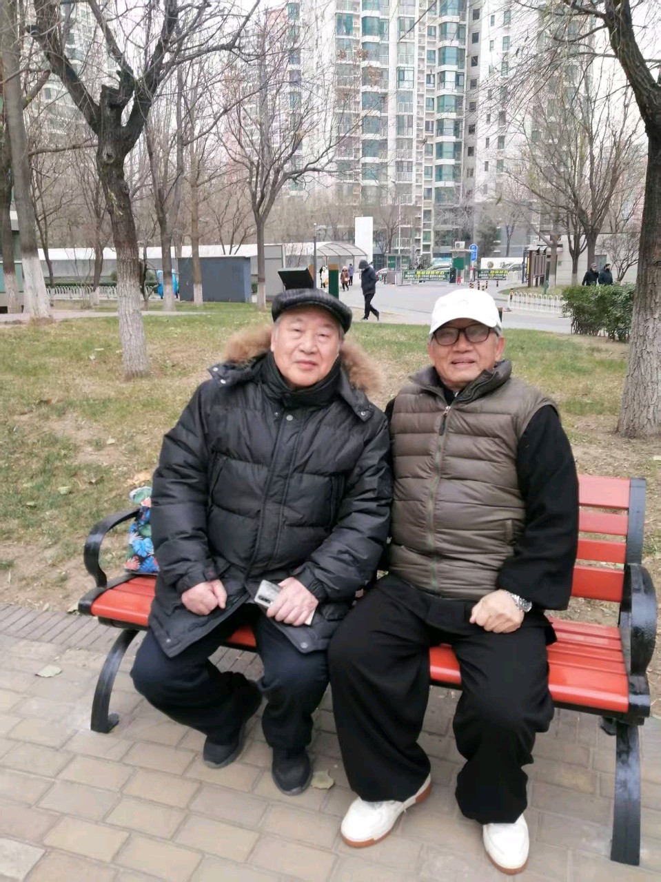 曹干云: 德艺双馨泪序伦丨尹玉峰 评/附卢纪元篆刻丨世界文学艺苑·京港澳台世界头条（图7）