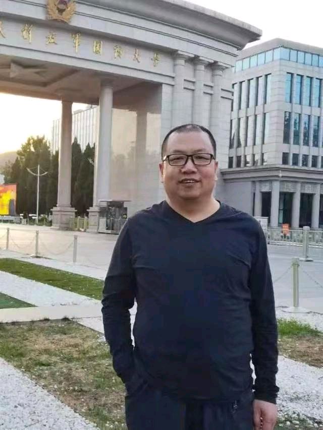 刘忠:《盛世华章》二零二六年卷选录作品//师 生 情 难 别(图14)