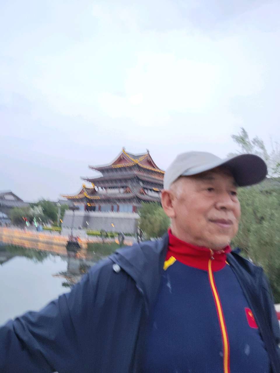 《沁园春》走进清明上河园作者孙秀兰主编王维宪（图2）
