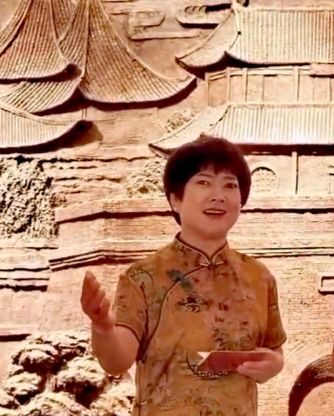 【都市头条向幸福出发编辑部】第15734期 花甲回望少年时——520致十六岁的自己 文 如月 主播 春蓬（图2）