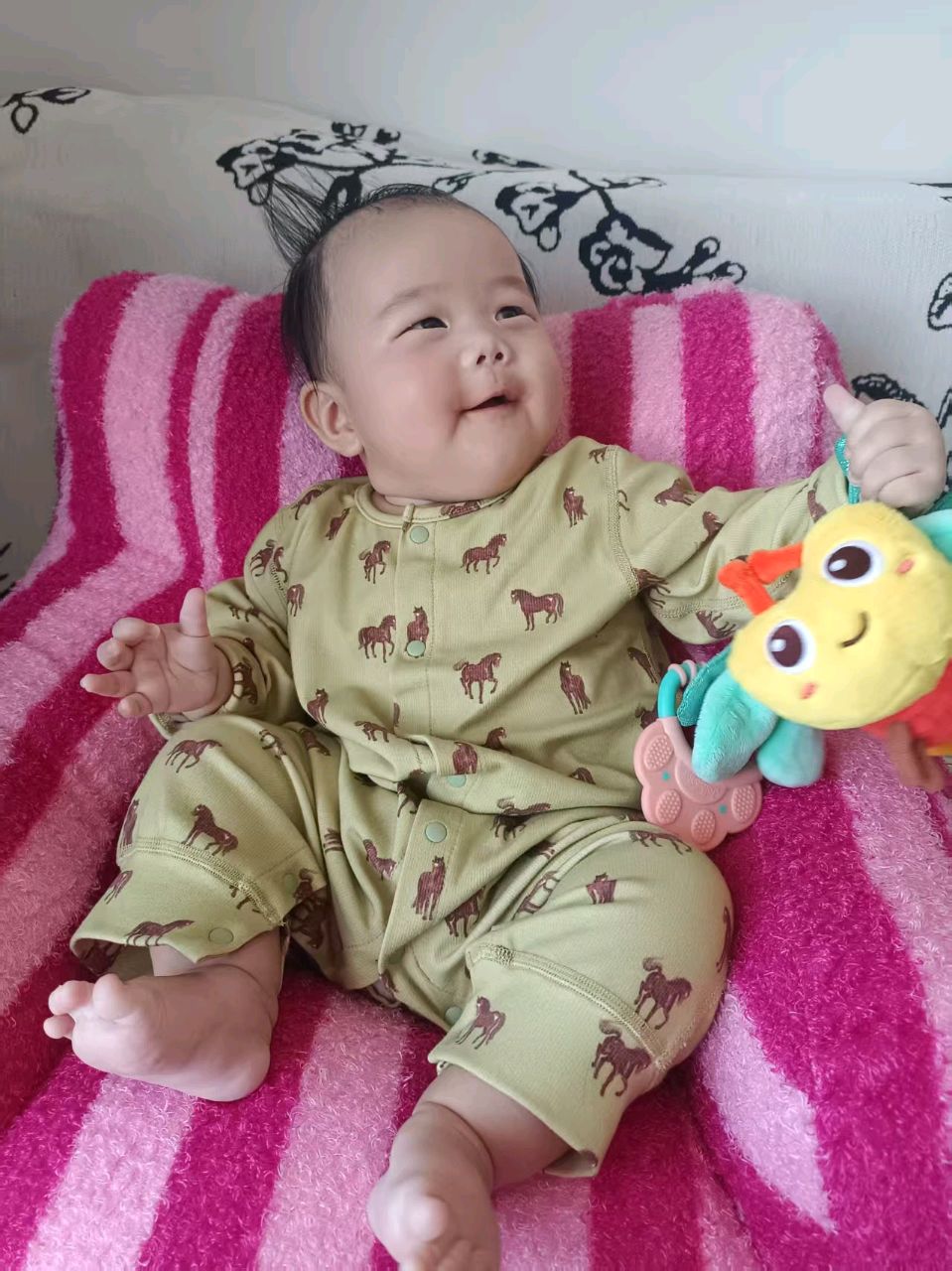 【都市头条向幸福出发编辑部】第15782期 520 写给小孙女 文 如月 主播 淡淡茶香
