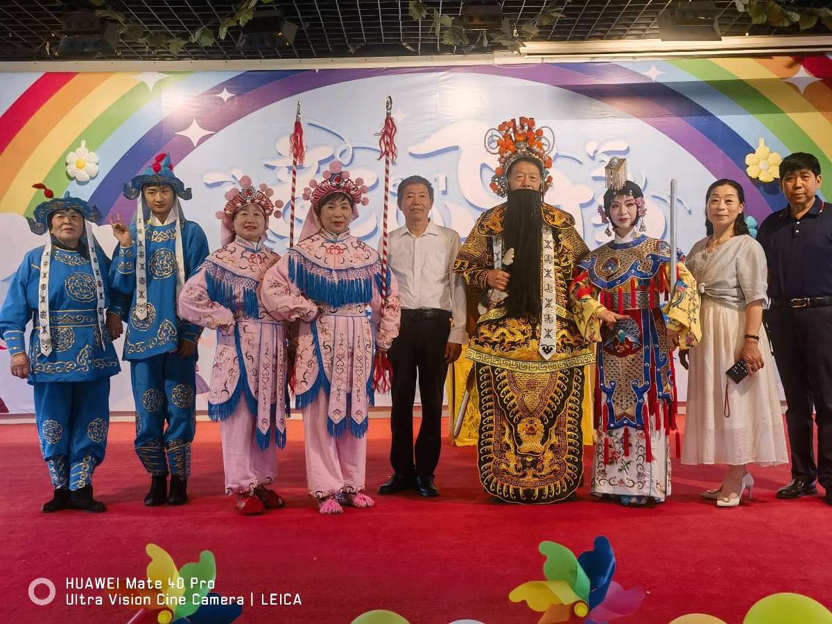 盱眙县赵敏老师京剧票友团队迎六一展演走进特校(图4)