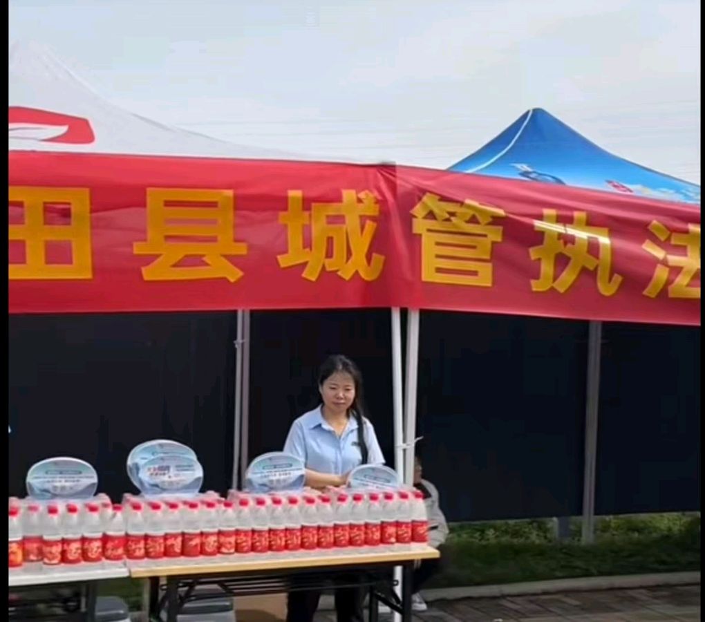 陕西西安作家王博//爱心联动助高考·清凉祝福护梦行·政企携手·考点周边搭起便民服务站（图2）
