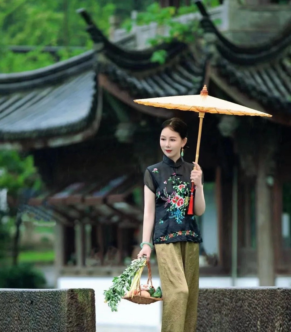 ［金牌诗人］春雨夏风袭（小辑）//文/冬雪（图2）