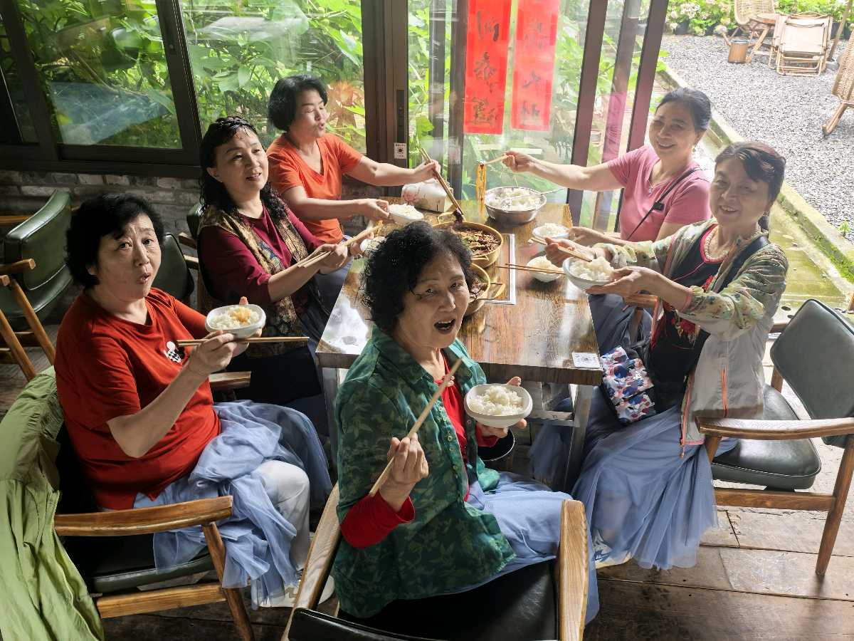 「散文」雨游鲜龙井，姐妹情长醉南山（图19）