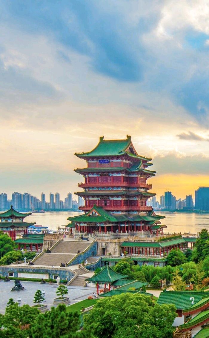 【荣耀中国】文学社*七律·滕王阁隆光诚（广西南宁）（图3）