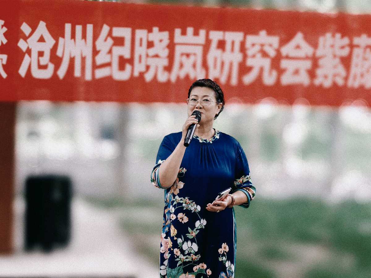 【都市头条向幸福出发编辑部】第16070期 活着就要潇洒 文 如月 主播 永芳（图2）