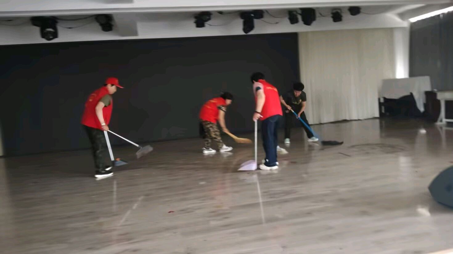 唱响经典红色旋律 汇演传递爱国情怀（图11）