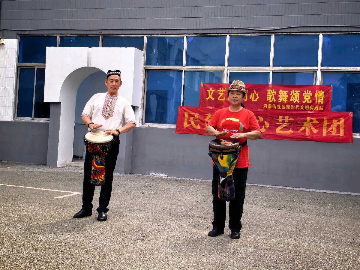 【燕赵文学】文艺润初心，歌舞颂党情——民建爱心艺术团走进府前街社区新时代实践站开展庆“七一”惠民演出（河北/张海霞）（图7）