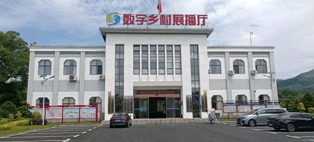 【荣耀中国】文学社*七律 • 诗吟罗市画中遊 作者：叶德纶（图8）