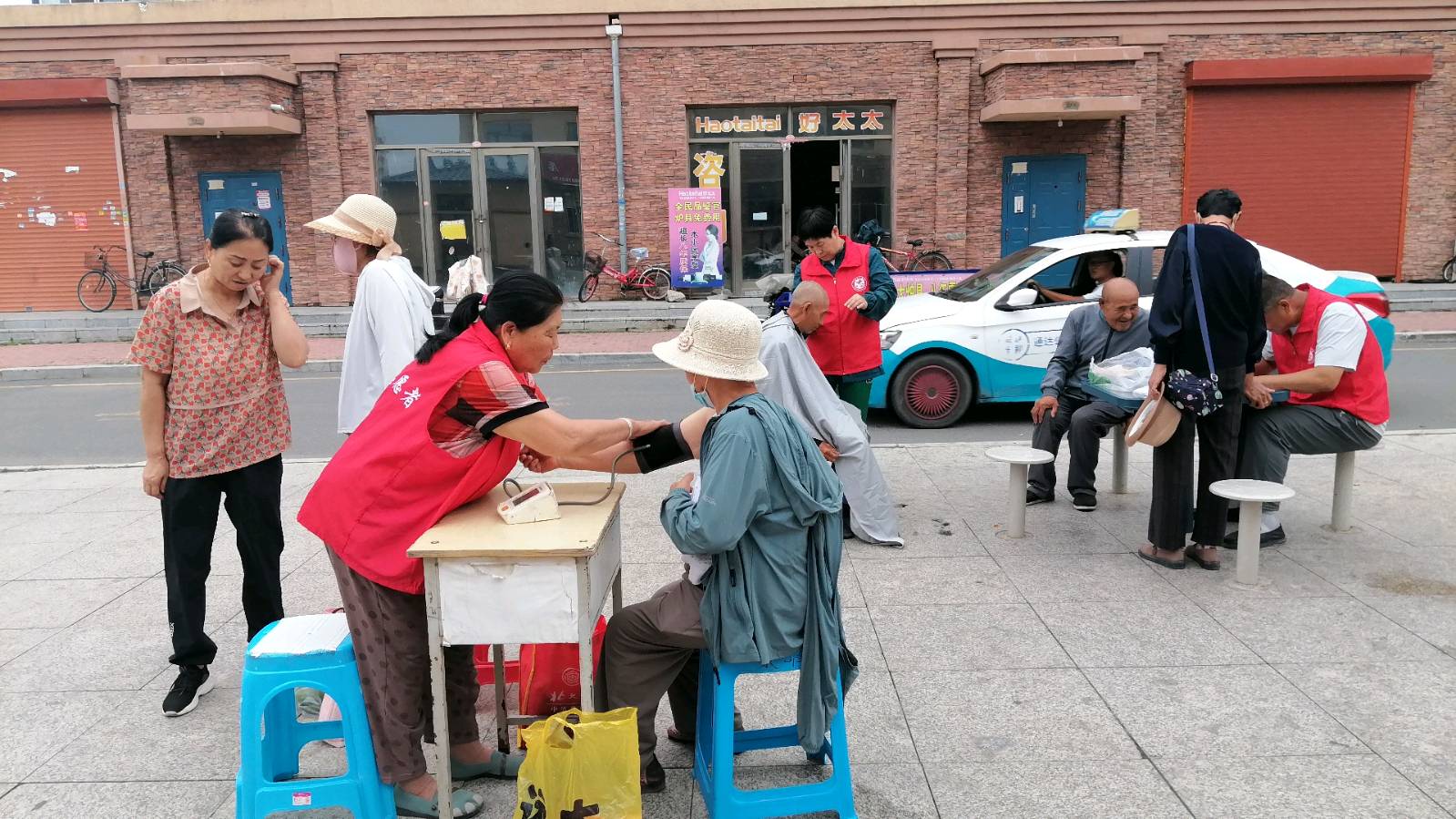 便民服务常态化 志愿温情暖邻里（图5）