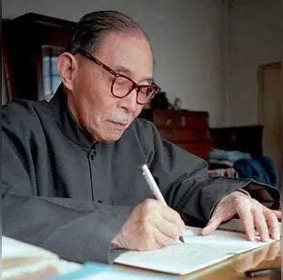 七律.春蚕丝不尽——纪念茅盾先生诞辰130周年(文/邹晓华)/五绝·翰墨诗苑十周年致忱(文/张华兴)……莲叶之珠文学社
