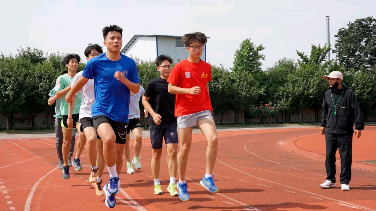 喜报|逐梦赛场,不负韶华!兴平市南郊高级中学学子张博龙圆梦北京体育大学(图8)