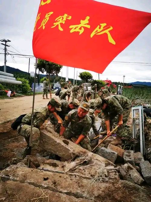 默藜文学 ‖ 宁香朗诵《礼赞》作者/雷金钟（图4）