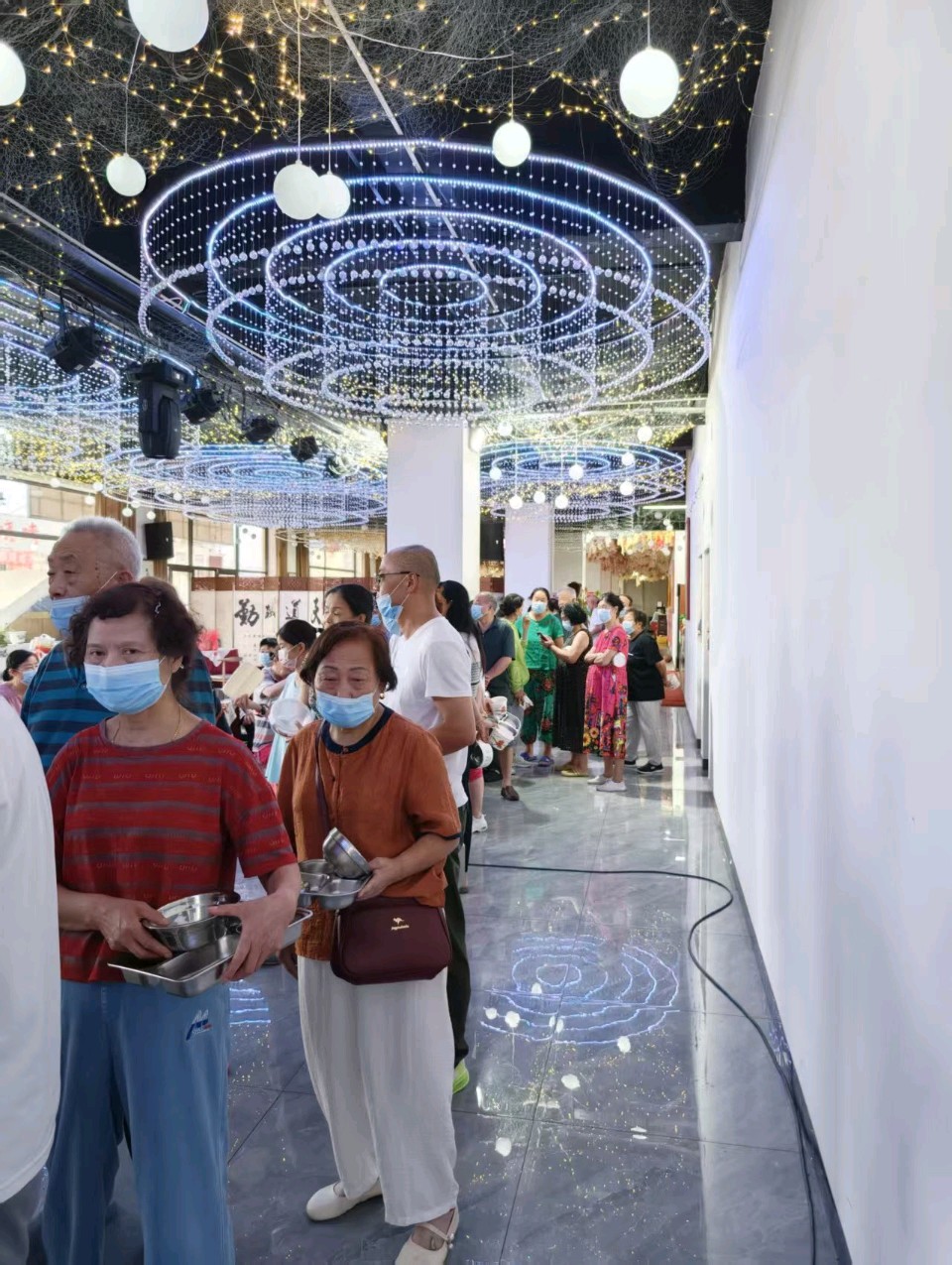 聆听 ‖ 玫瑰伊人朗诵《御龙湾康养基地——老百姓温暖的家》作者/蒲扇（图5）