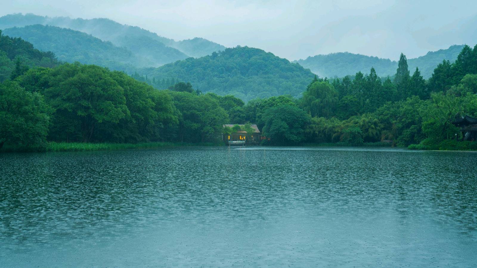 陈正的《夏日铜山湖游记》(图5)