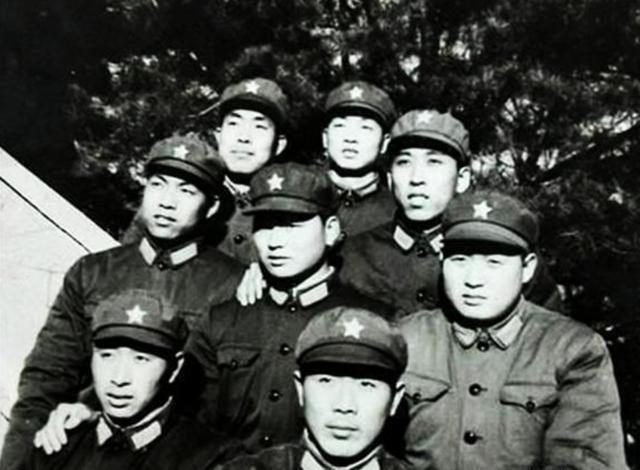 警卫战士在天安门老照片 警卫战士在天安门老照片