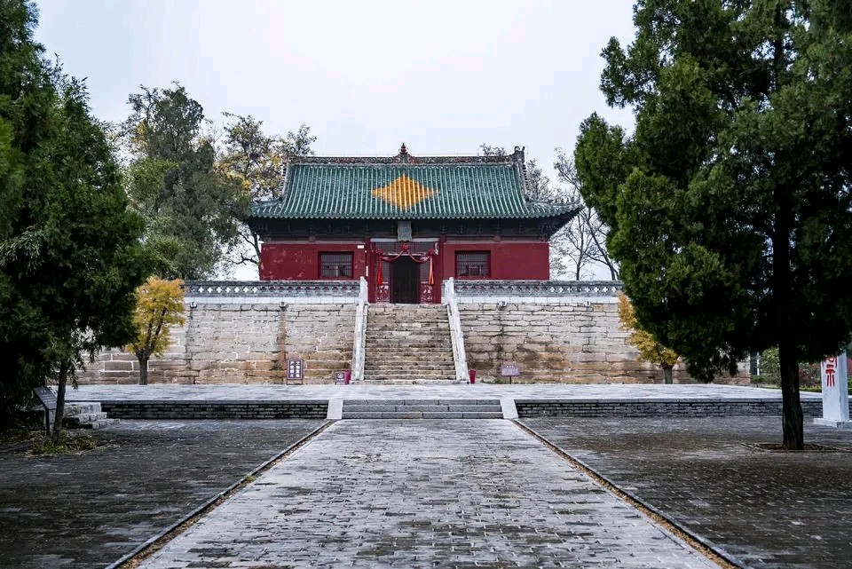陵上起庙, 千古一制——微山两城伏羲陵庙“上庙下陵”建制探析 文/金海