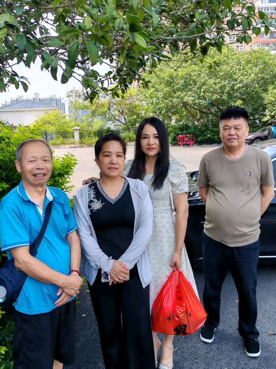 李蕙聿中医养生馆与赣州大余民间中医药传承协会携手结盟共创大健康产业