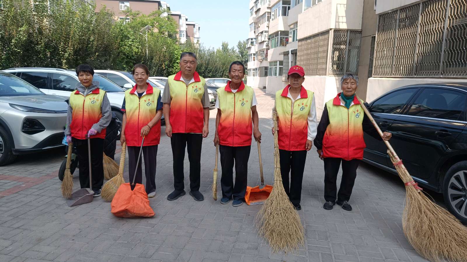 双线服务暖基层 志愿实干惠民生