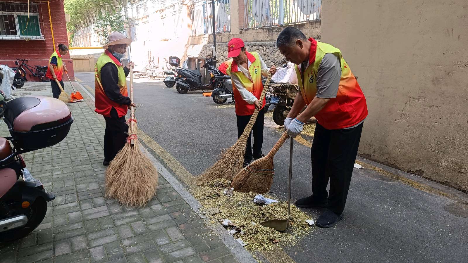 双线服务暖基层 志愿实干惠民生（图2）