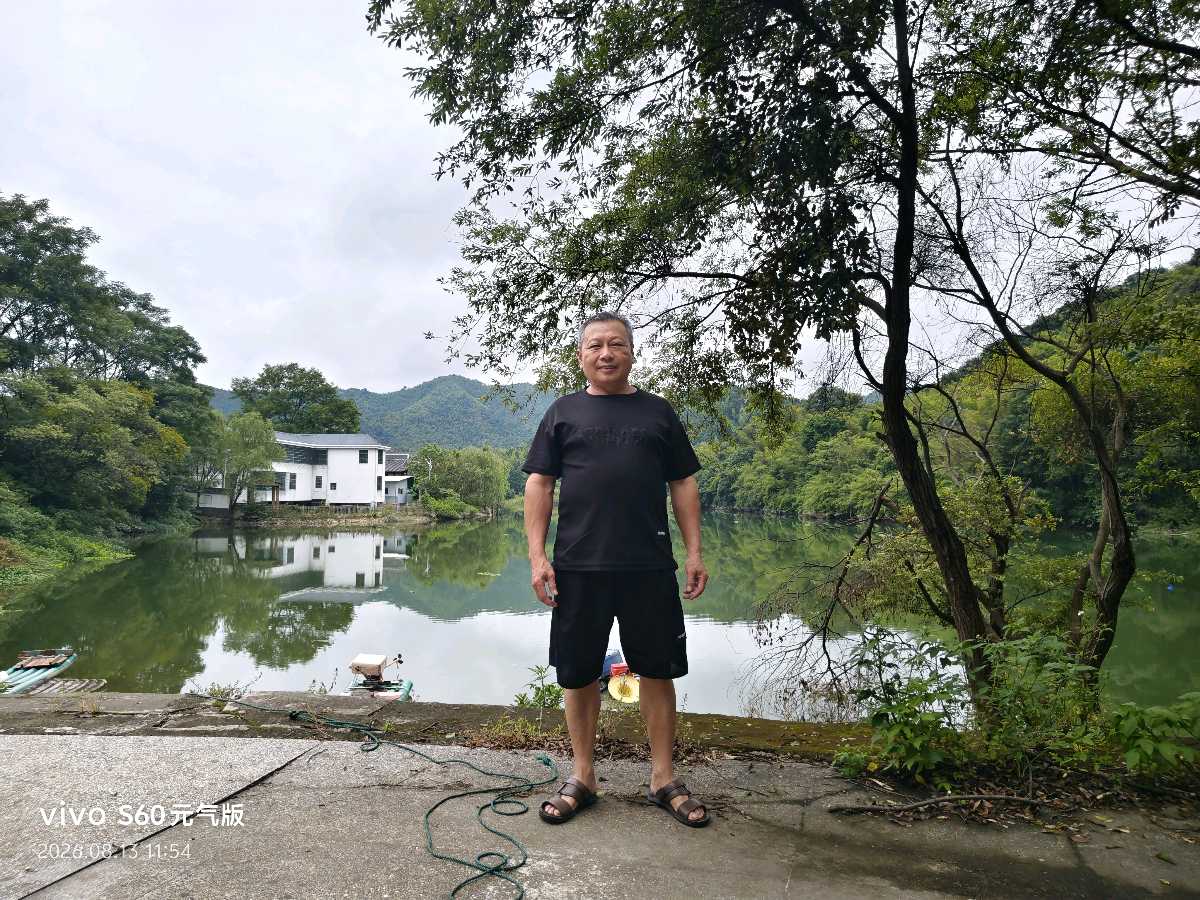 赣州大余民间中医药传承协会副会长张优平赴赣南桃花岛考察（图11）