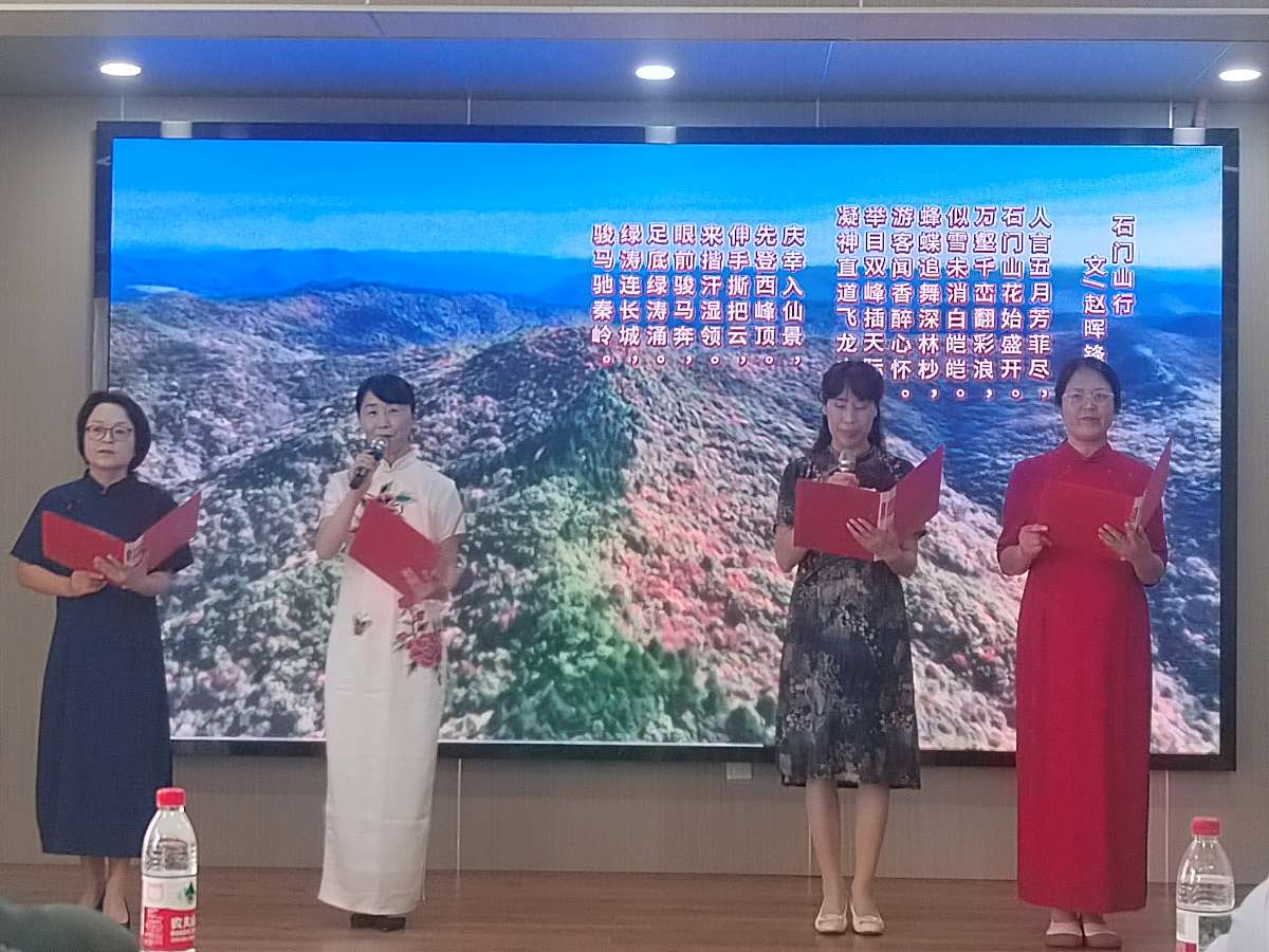 旬邑:知名诗人赵晖锋诗歌朗诵分享会成功举行(图8)