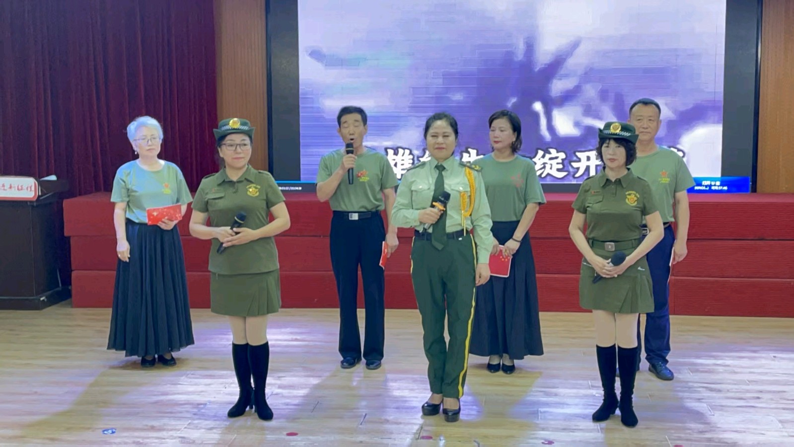 传承红色基因 厚植爱国情怀——纪念红军长征胜利90周年文艺汇演 演出单位：吉林儒商联合长春市国防教育促进会以及中信社区（图17）