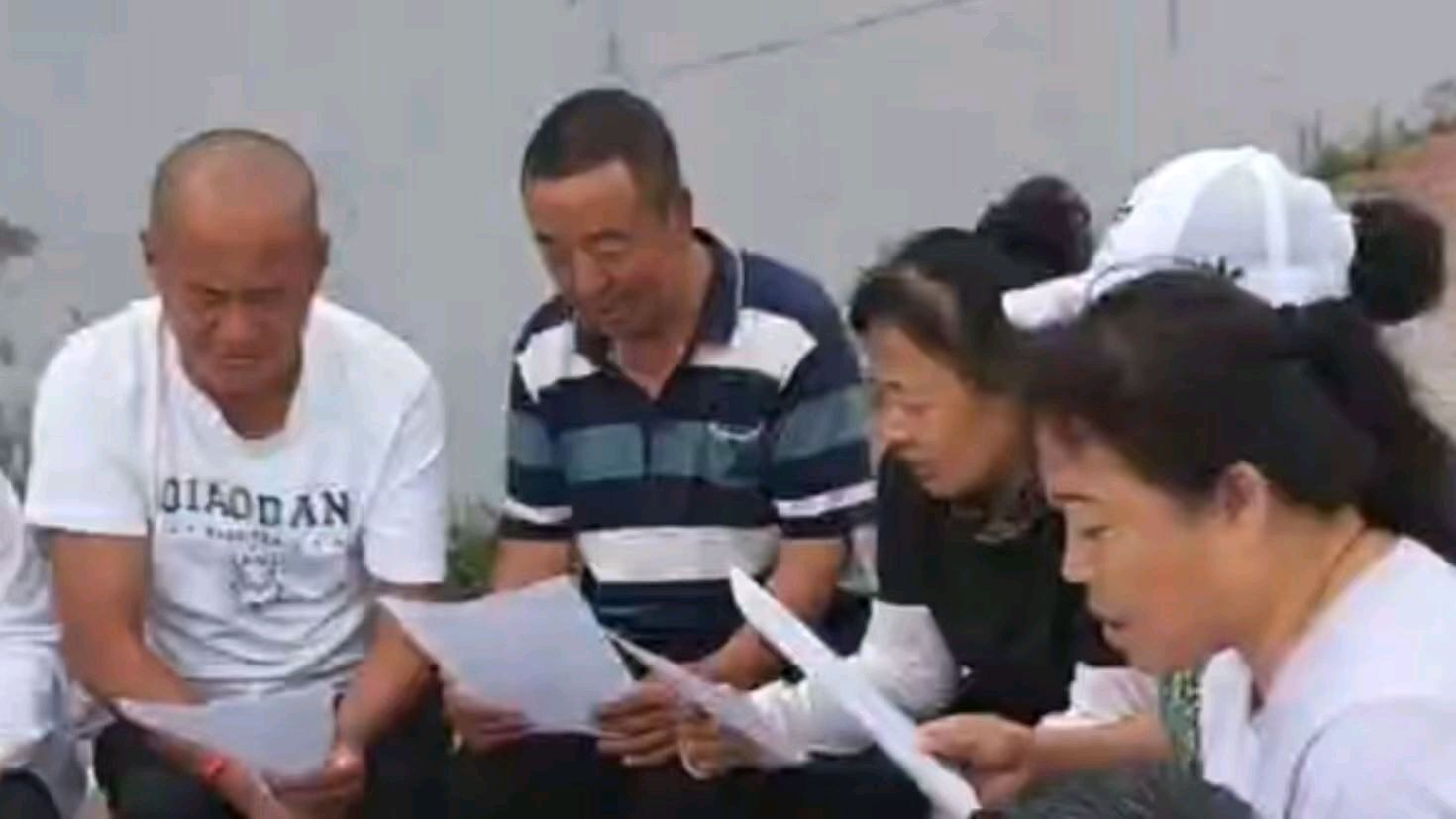 志愿服务进村屯 助力阅读蔚然成（图5）