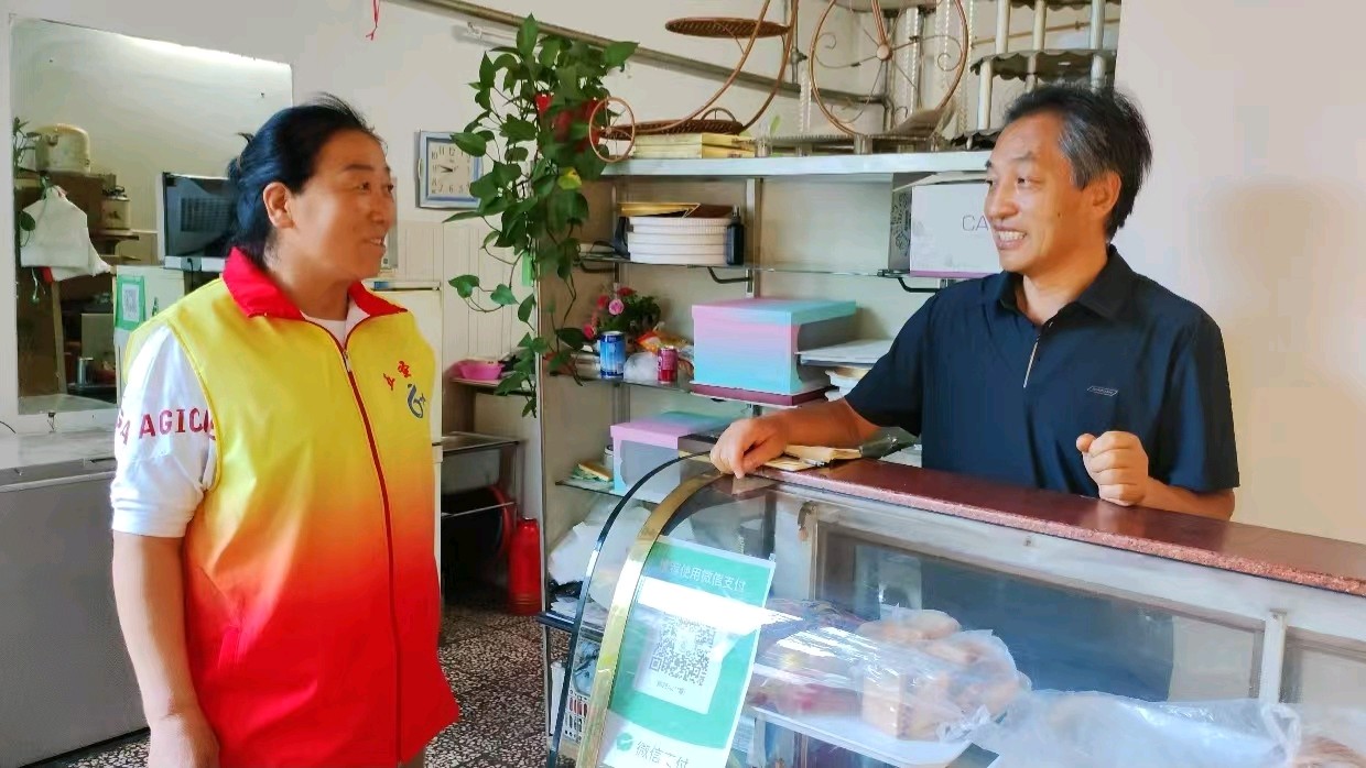 走访商户听心声 烘焙食品满屋香（图4）