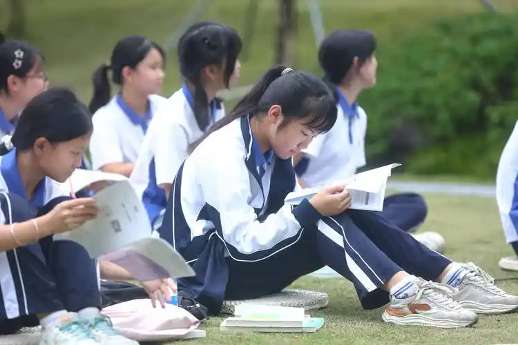 【燕赵文学】一场骤雨悟圣贤——沙河公益论语晨读，让善意与经典同行（吉林/庄晓丽）